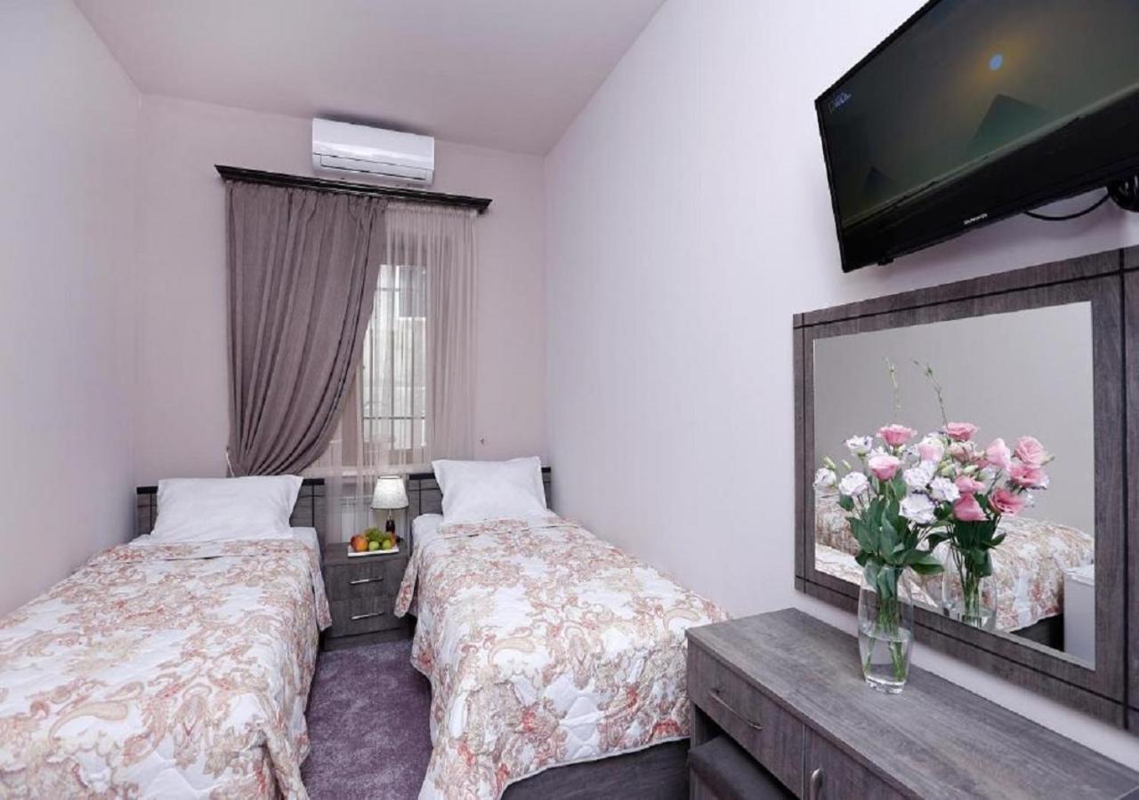 Guesthouse Yerevan Bagian luar foto