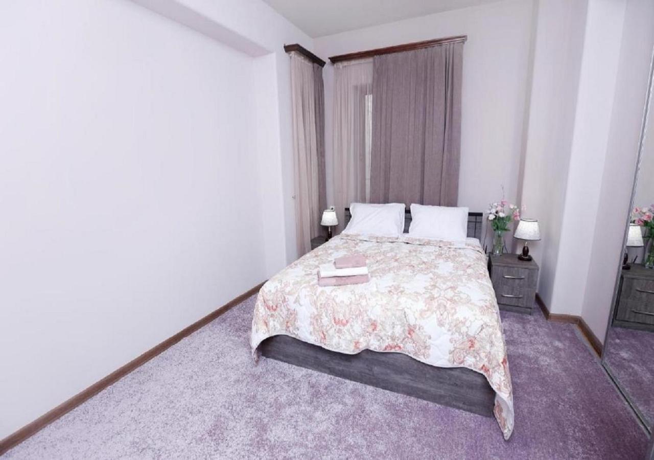 Guesthouse Yerevan Bagian luar foto